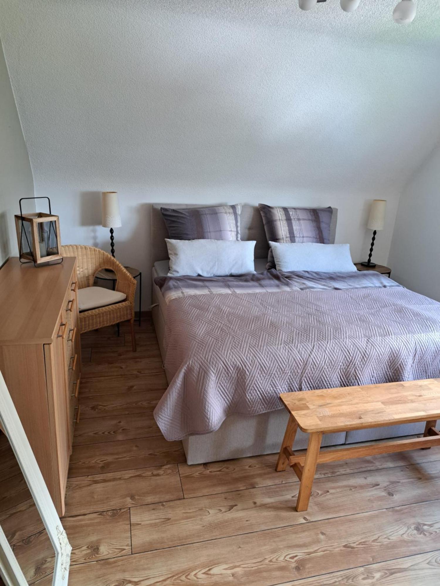 Wunderschoenes 2 Zimmer Apartment Inkl. Parkplatz Asbach  Luaran gambar