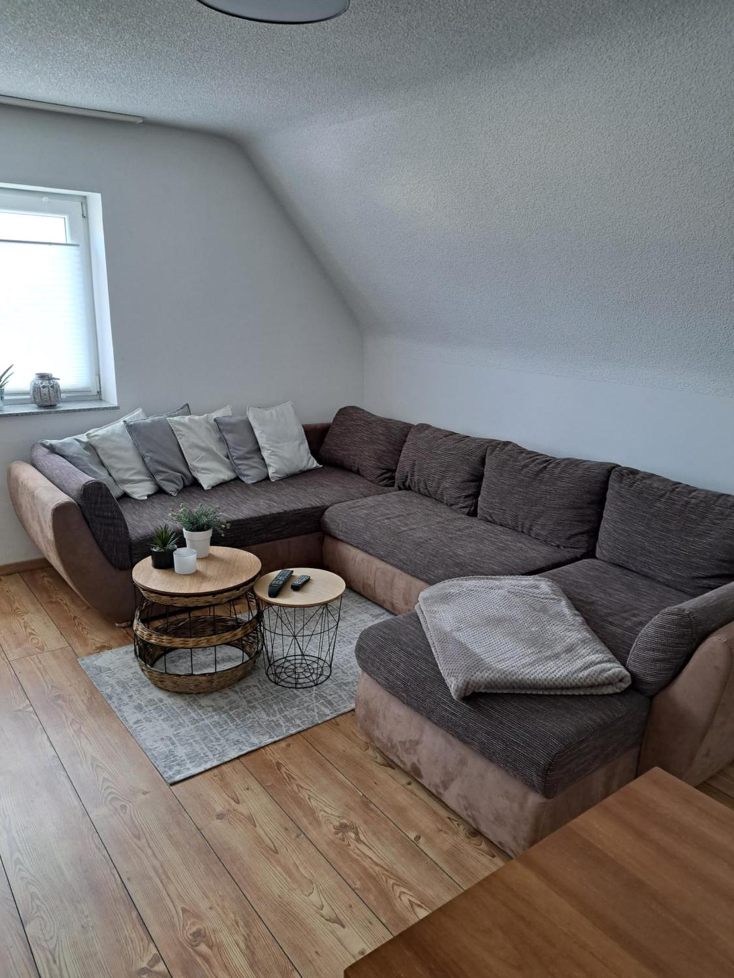 Wunderschoenes 2 Zimmer Apartment Inkl. Parkplatz Asbach  Luaran gambar