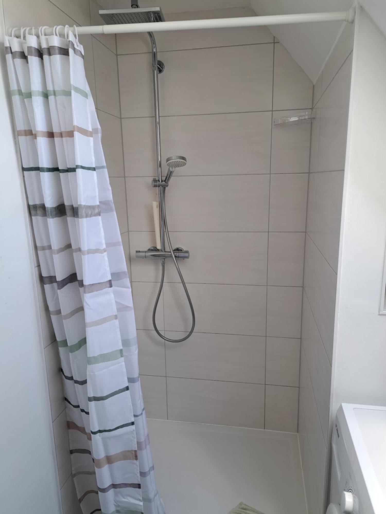 Wunderschoenes 2 Zimmer Apartment Inkl. Parkplatz Asbach  Luaran gambar