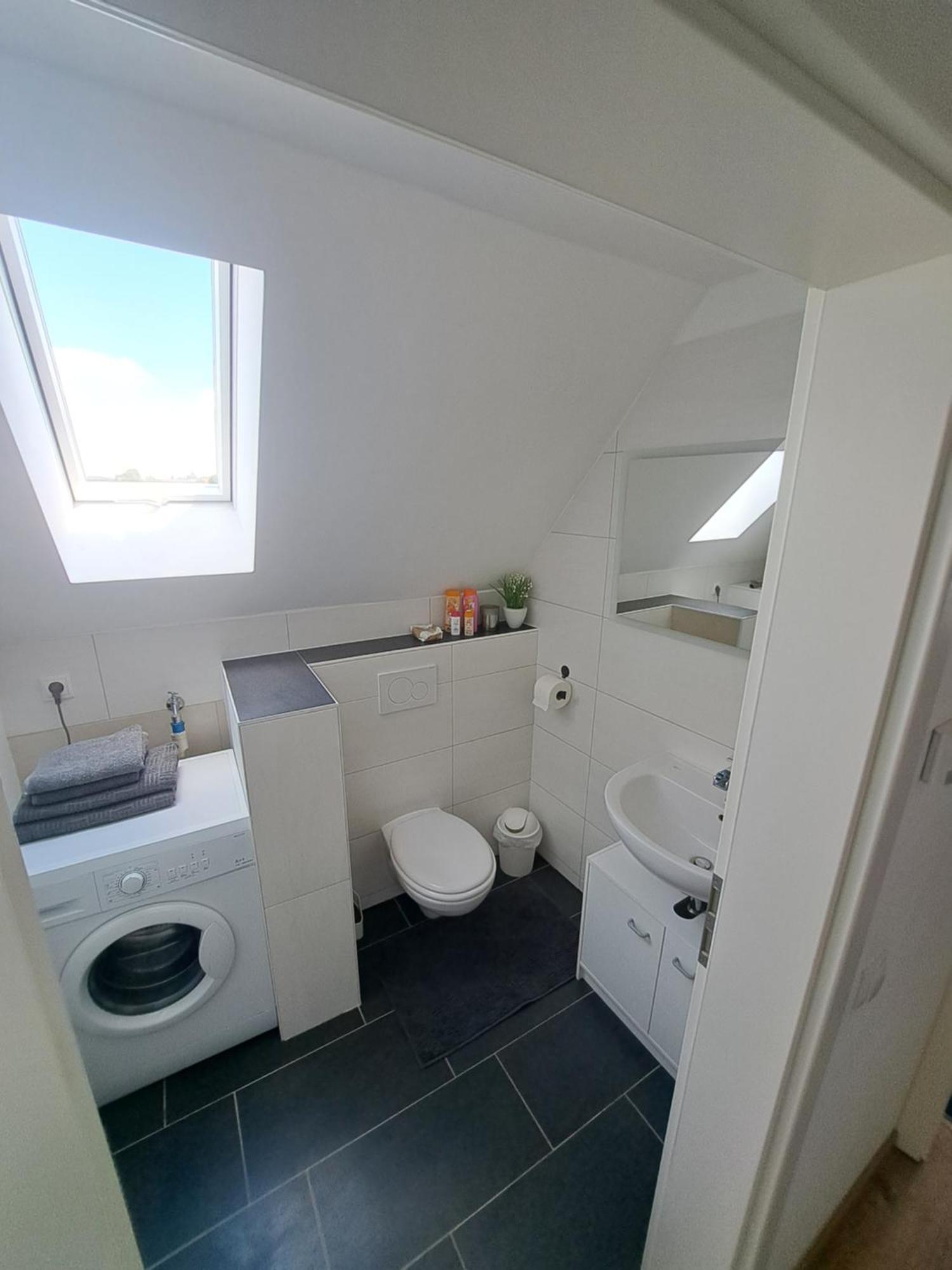 Wunderschoenes 2 Zimmer Apartment Inkl. Parkplatz Asbach  Luaran gambar